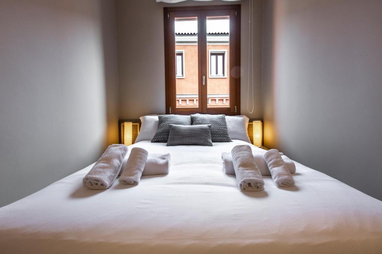 Charming Apartment On The Grand Canal R&R Veneza Exterior foto