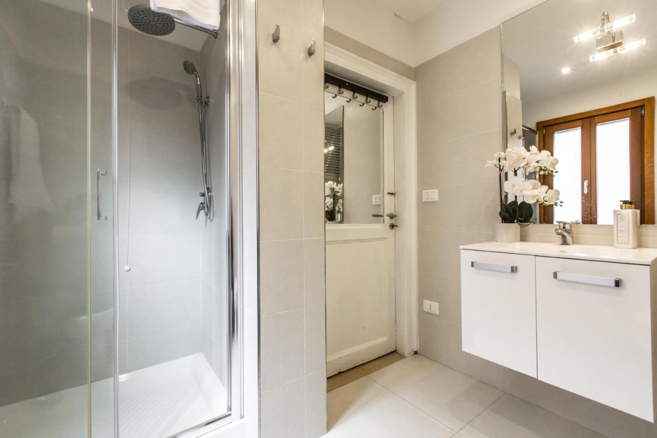 Charming Apartment On The Grand Canal R&R Veneza Exterior foto